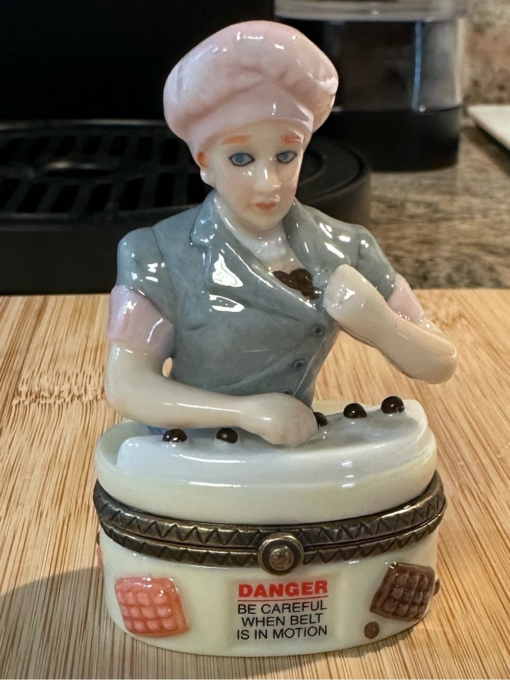 PorcelainTrinket Box - I LOVE LUCY with candy inside